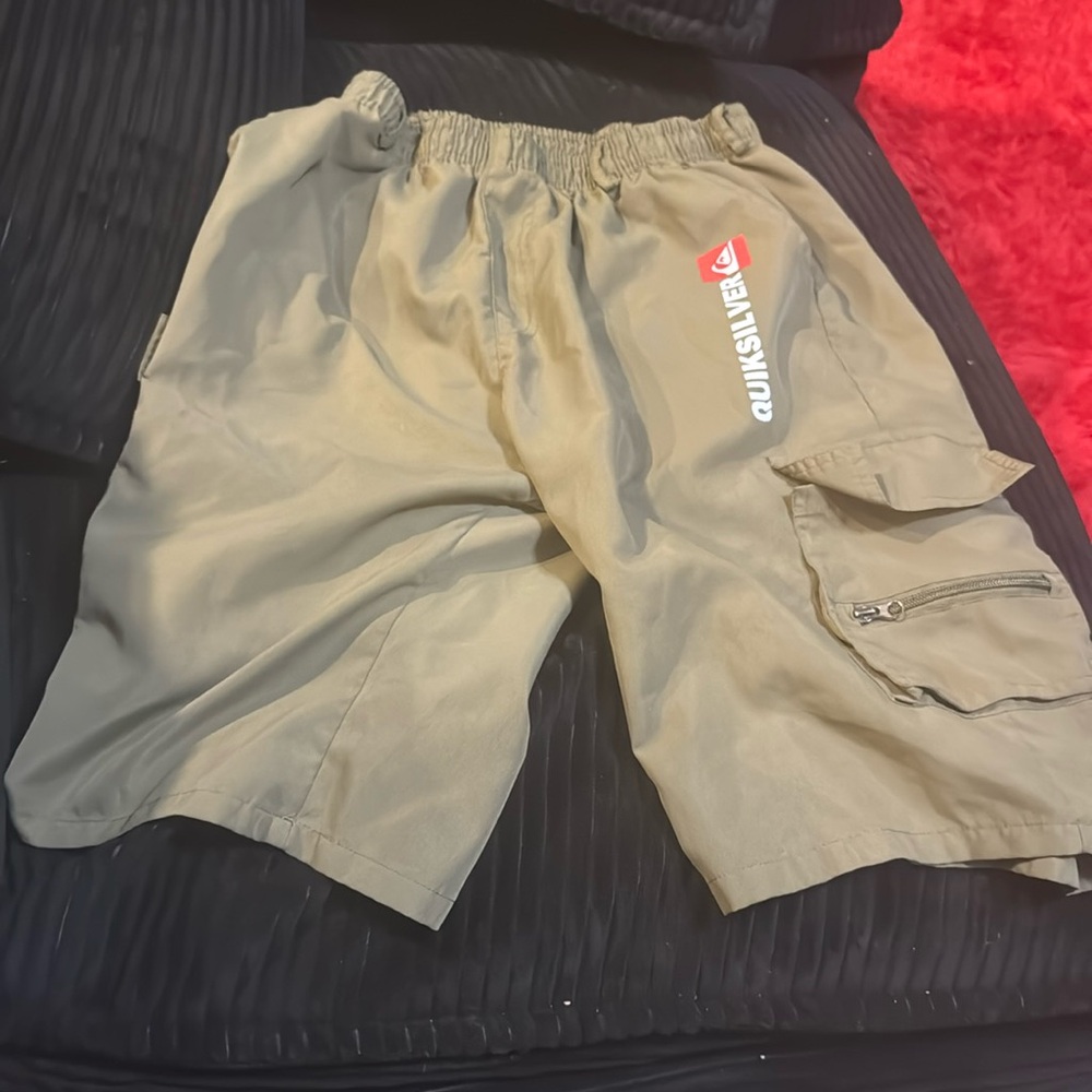 Quicksilver Cargo Shorts, Army Green XL -- Condition Near Perfect